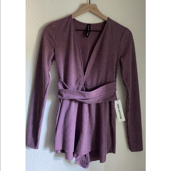 Urban Outfitters | Romper - Picture 5 of 6